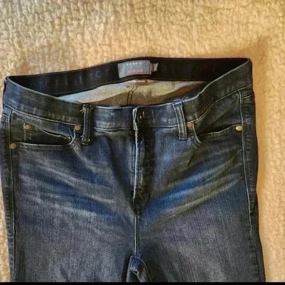 TORRID high waisted skinny jeans, 12R - Picture 5 of 5